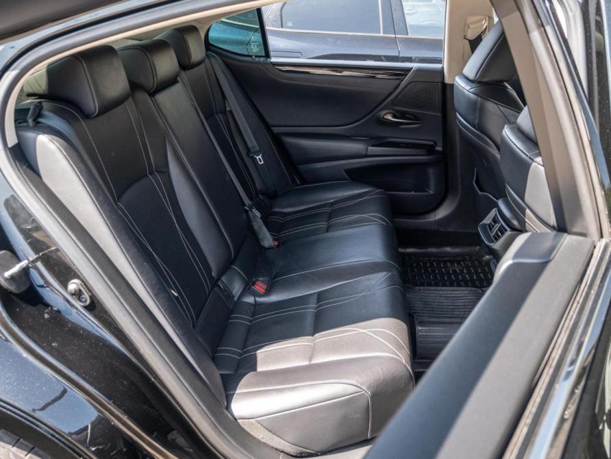 Lexus ES VII Краснодар  - изображение 7