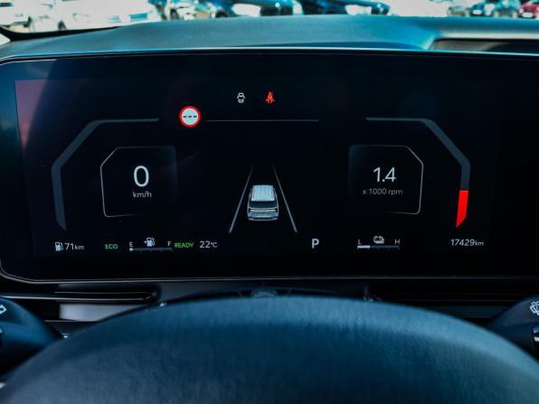 Kia Carnival IV Рестайлинг с пробегом 2024 года, цена 5 580 000 рублей, 17428 км, минивэн, Автокод Объявления