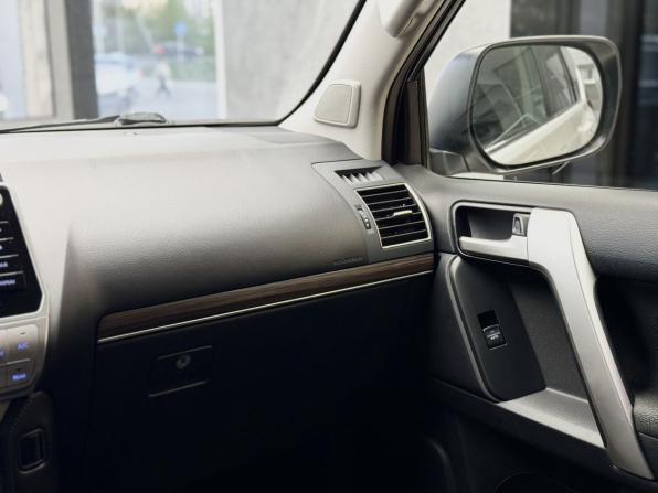 Toyota Land Cruiser Prado 150 Series Рестайлинг 2 с пробегом 2019 года, цена 4 600 000 рублей, 132293 км, внедорожник, Автокод Объявления