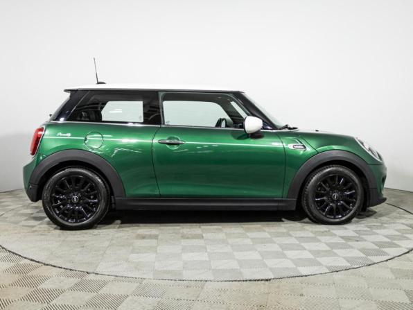 Mini Hatch III (F55/F56) Рестайлинг с пробегом 2021 года, цена 2 199 000 рублей, 70244 км, хэтчбек, Автокод Объявления