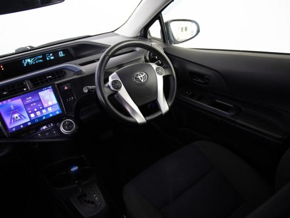 Toyota Aqua I Рестайлинг 2 с пробегом 2017 года, цена 999 000 рублей, 127795 км, хэтчбек, Автокод Объявления