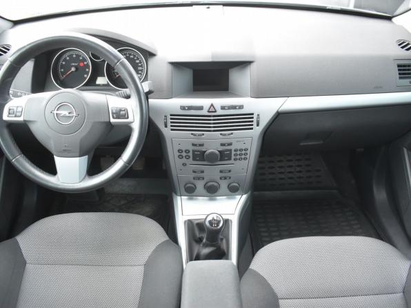 Opel Astra H Рестайлинг с пробегом 2011 года, цена 670 000 рублей, 100259 км, хэтчбек, Автокод Объявления