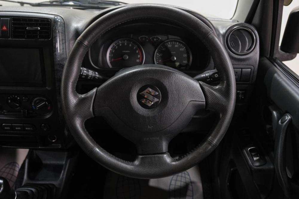 Suzuki Jimny III Рестайлинг 1 Новокузнецк  - изображение 22