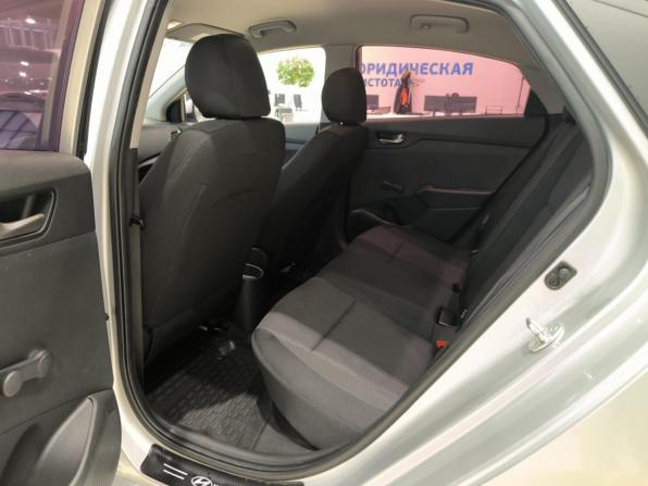 Hyundai Solaris II с пробегом 2018 года, цена 1 250 000 рублей, 97798 км, седан, Автокод Объявления
