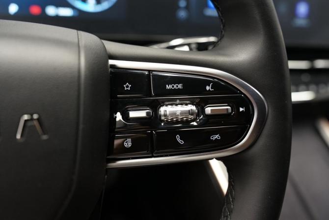 Omoda C5 I с пробегом 2023 года, цена 1 744 000 рублей, 39000 км, внедорожник, Автокод Объявления