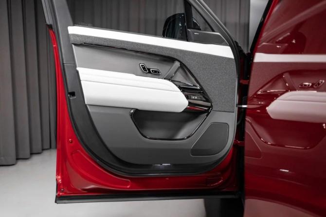 Новый Land Rover Range Rover Sport III 2025 года, цена 20 452 900 рублей, внедорожник, Автокод Объявления