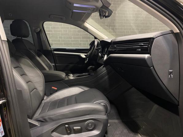 Volkswagen Touareg III с пробегом 2019 года, цена 3 350 000 рублей, 147531 км, внедорожник, Автокод Объявления