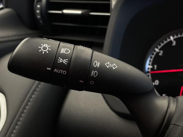 Toyota Land Cruiser 300 Series с пробегом 2021 года, цена 10 987 000 рублей, 64929 км, внедорожник, Автокод Объявления