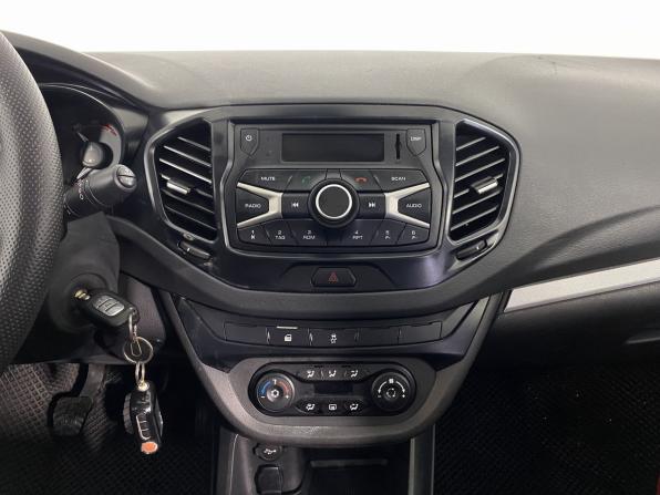 Lada (ВАЗ) Vesta I с пробегом 2019 года, цена 985 000 рублей, 115592 км, седан, Автокод Объявления