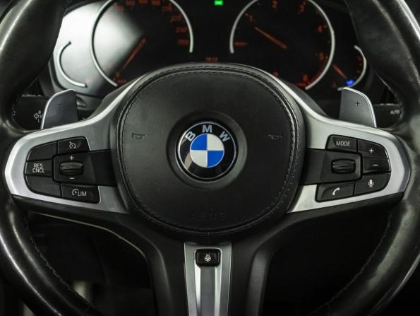 BMW 5 серии VII (G30/G31/G38) с пробегом 2018 года, цена 2 999 000 рублей, 131911 км, седан, Автокод Объявления