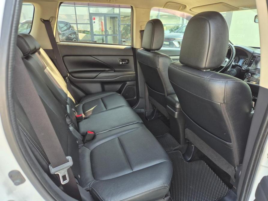 Mitsubishi Outlander III Екатеринбург  - изображение 8