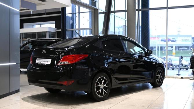 Hyundai Solaris I Рестайлинг с пробегом 2015 года, цена 1 080 000 рублей, 142572 км, седан, Автокод Объявления