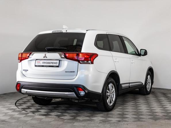 Mitsubishi Outlander III Рестайлинг 2 с пробегом 2018 года, цена 1 899 000 рублей, 110978 км, внедорожник, Автокод Объявления