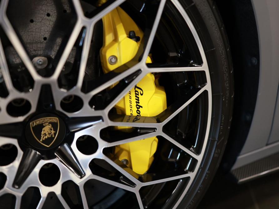 Lamborghini Temerario Москва  - изображение 39