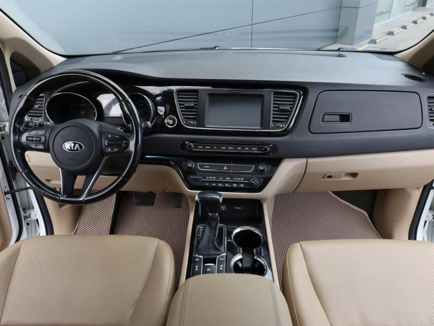 Kia Carnival III Москва  - изображение 16