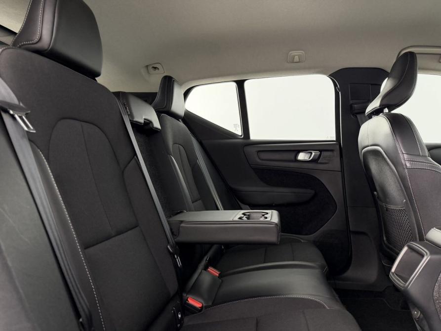 Volvo XC40 I Калининград  - изображение 16