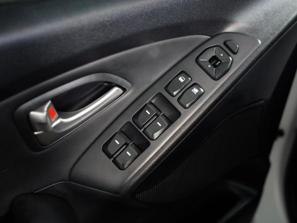 Hyundai ix35 I с пробегом 2011 года, цена 851 777 рублей, 220850 км, внедорожник, Автокод Объявления