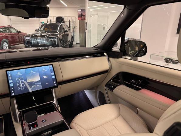 Land Rover Range Rover V с пробегом 2024 года, цена 20 790 000 рублей, 8956 км, внедорожник, Автокод Объявления