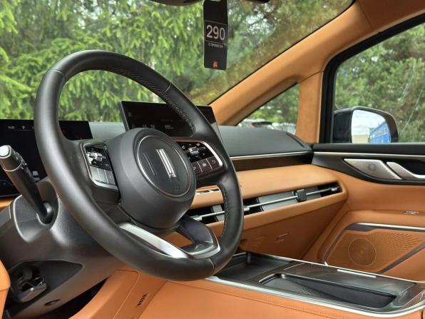 Wey 80 с пробегом 2024 года, цена 6 450 000 рублей, 10410 км, минивэн, Автокод Объявления