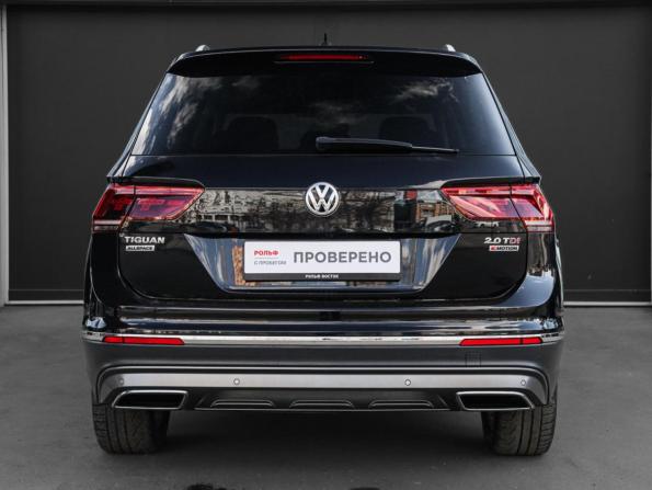 Volkswagen Tiguan II с пробегом 2019 года, цена 2 700 000 рублей, 105309 км, внедорожник, Автокод Объявления