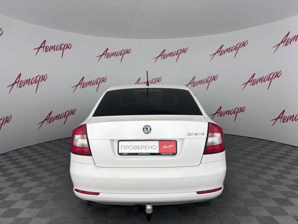 Skoda Octavia II (A5) Рестайлинг с пробегом 2013 года, цена 810 000 рублей, 128354 км, лифтбек, Автокод Объявления