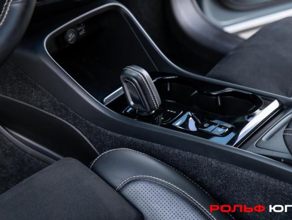Volvo XC40 I с пробегом 2019 года, цена 3 048 000 рублей, 89474 км, внедорожник, Автокод Объявления