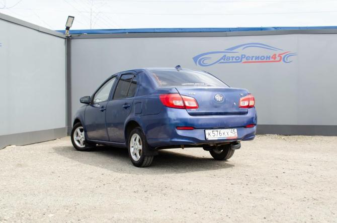 FAW V5 с пробегом 2013 года, цена 135 000 рублей, 250000 км, седан, Автокод Объявления
