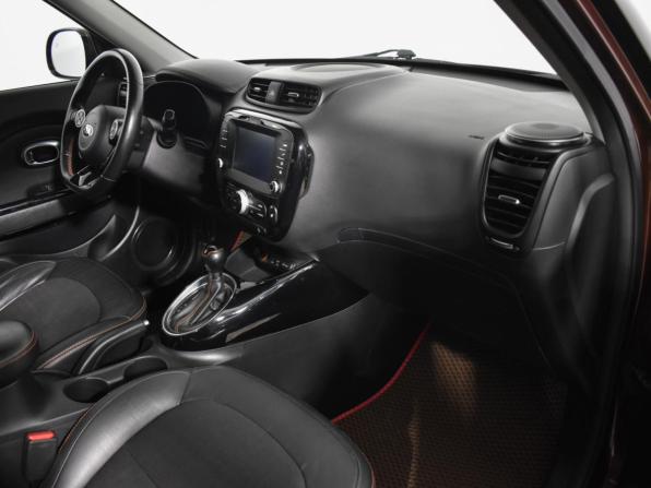 Kia Soul II Рестайлинг с пробегом 2017 года, цена 1 350 000 рублей, 92359 км, хэтчбек, Автокод Объявления