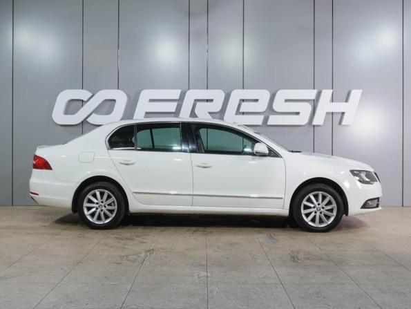 Skoda Superb II Рестайлинг с пробегом 2015 года, цена 1 449 000 рублей, 98193 км, лифтбек, Автокод Объявления