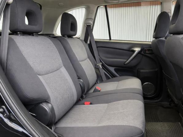 Toyota RAV4 II (XA20) Рестайлинг с пробегом 2005 года, цена 857 000 рублей, 303533 км, внедорожник, Автокод Объявления