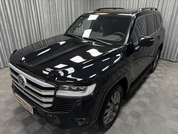Toyota Land Cruiser 300 Series с пробегом 2022 года, цена 10 370 000 рублей, 64826 км, внедорожник, Автокод Объявления