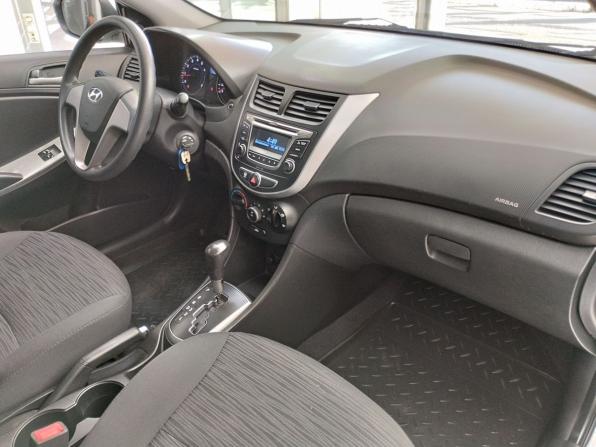 Hyundai Solaris I Рестайлинг с пробегом 2016 года, цена 890 000 рублей, 155285 км, седан, Автокод Объявления