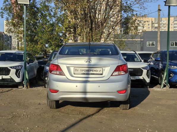 Hyundai Solaris I с пробегом 2013 года, цена 529 000 рублей, 382000 км, седан, Автокод Объявления