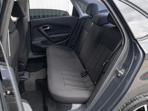 Volkswagen Polo V Рестайлинг с пробегом 2015 года, цена 745 000 рублей, 265767 км, седан, Автокод Объявления