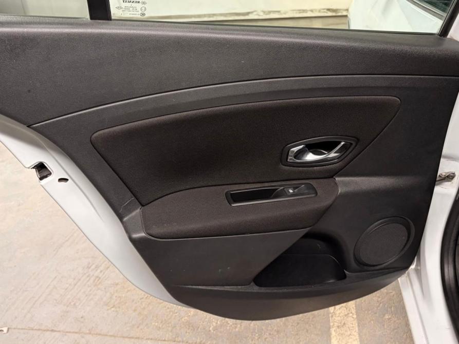 Renault Fluence I Рестайлинг Екатеринбург  - изображение 16