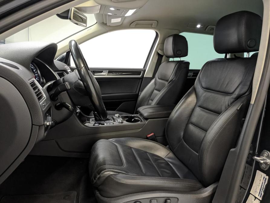 Volkswagen Touareg II Рестайлинг Санкт-Петербург  - изображение 20