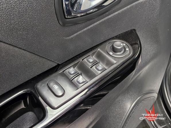 Renault Kaptur I с пробегом 2017 года, цена 1 518 000 рублей, 123000 км, внедорожник, Автокод Объявления