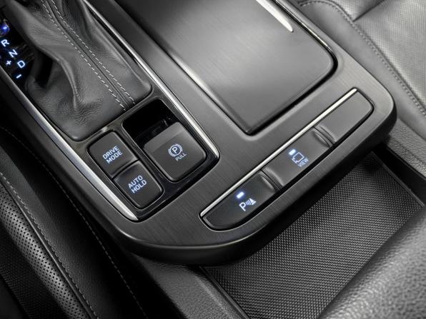 Hyundai Grandeur VI с пробегом 2018 года, цена 2 220 000 рублей, 170000 км, седан, Автокод Объявления