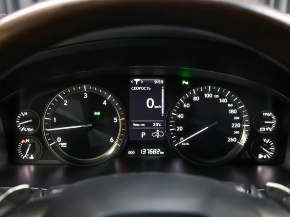 Lexus LX III Рестайлинг 2 с пробегом 2019 года, цена 8 300 000 рублей, 137681 км, внедорожник, Автокод Объявления