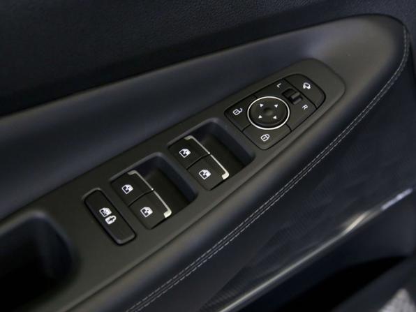 Hyundai Santa Fe IV Рестайлинг с пробегом 2021 года, цена 3 990 000 рублей, 40492 км, внедорожник, Автокод Объявления
