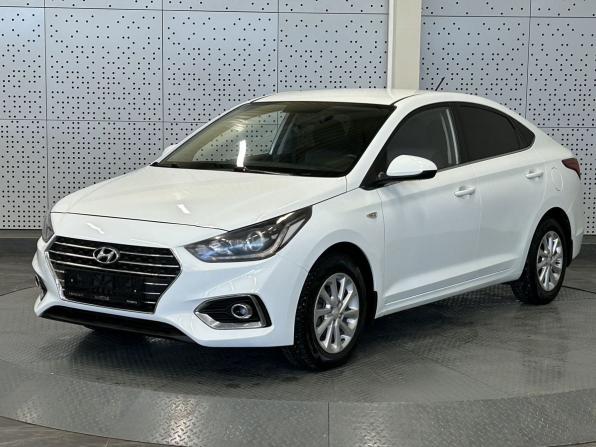 Hyundai Solaris II с пробегом 2017 года, цена 530 000 рублей, 100271 км, седан, Автокод Объявления