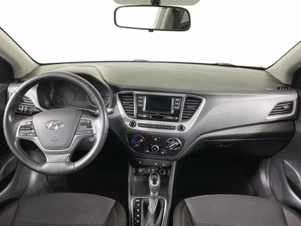 Hyundai Solaris II с пробегом 2018 года, цена 1 189 000 рублей, 240000 км, седан, Автокод Объявления