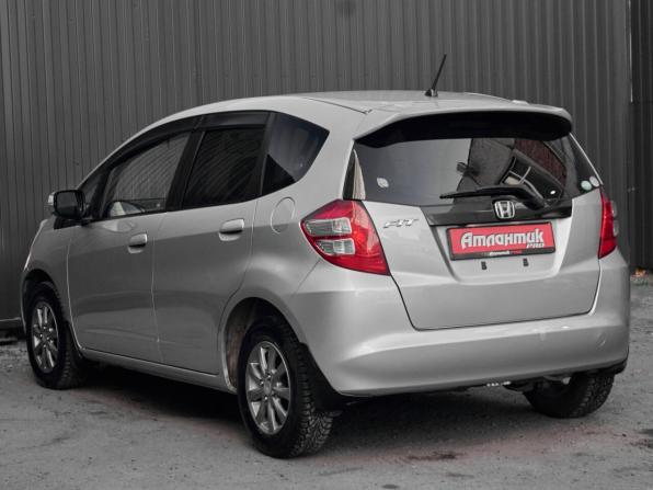Honda Fit II с пробегом 2010 года, цена 770 000 рублей, 124796 км, хэтчбек, Автокод Объявления
