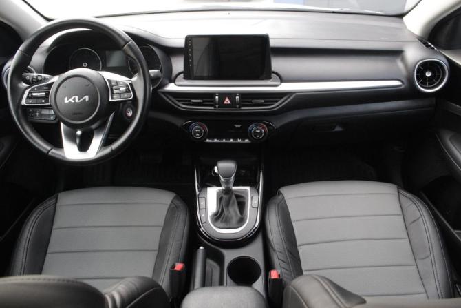 Kia Cerato IV Рестайлинг с пробегом 2021 года, цена 2 395 000 рублей, 45497 км, седан, Автокод Объявления
