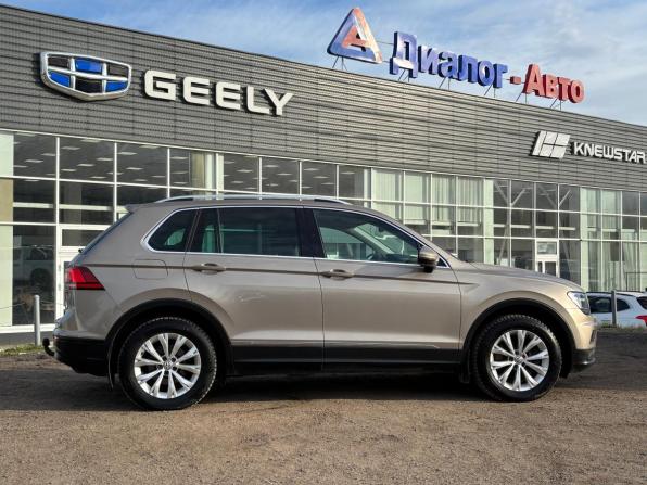 Volkswagen Tiguan II с пробегом 2018 года, цена 2 395 000 рублей, 124000 км, внедорожник, Автокод Объявления