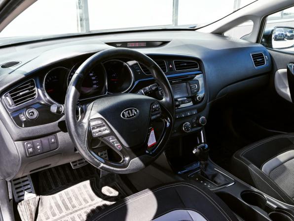 Kia Ceed II с пробегом 2014 года, цена 1 179 000 рублей, 181181 км, хэтчбек, Автокод Объявления