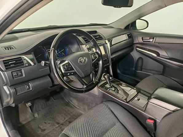 Toyota Camry VII (XV50) Рестайлинг с пробегом 2015 года, цена 1 649 000 рублей, 182000 км, седан, Автокод Объявления