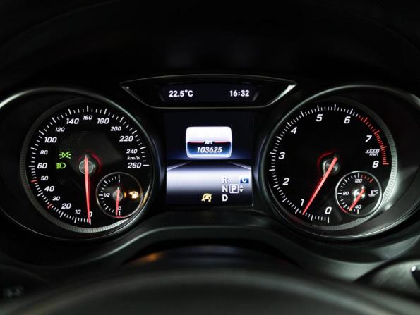 Mercedes-Benz GLA I (X156) Рестайлинг с пробегом 2019 года, цена 2 499 700 рублей, 103595 км, внедорожник, Автокод Объявления