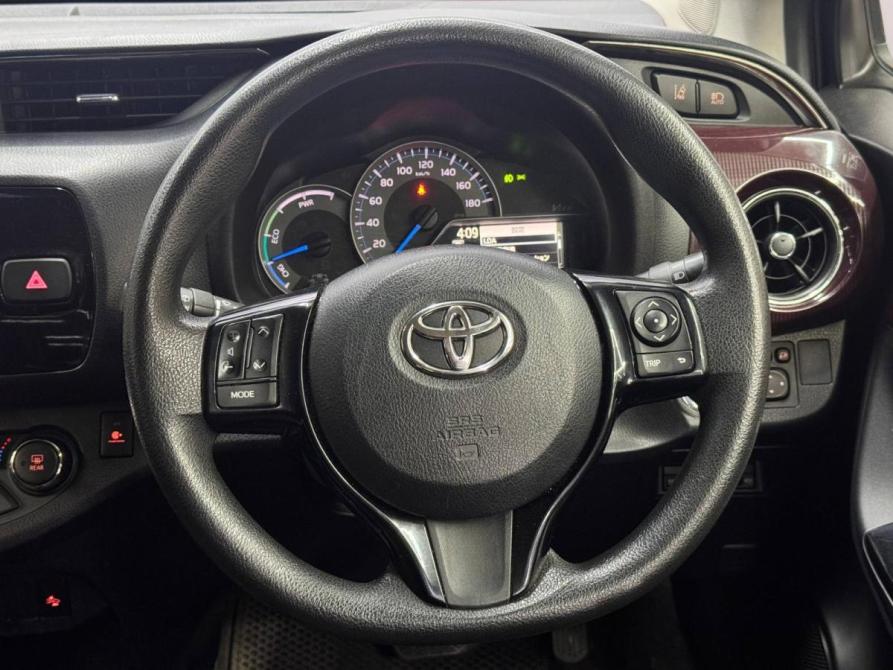 Toyota Vitz III (XP130) Рестайлинг Благовещенск  - изображение 33