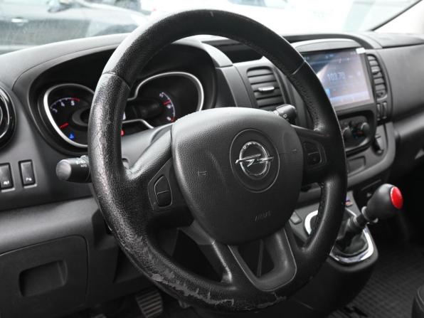 Opel Vivaro B с пробегом 2017 года, цена 2 249 000 рублей, 308924 км, минивэн, Автокод Объявления